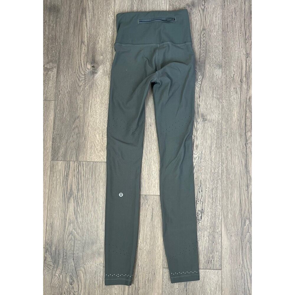 Lululemon Women’s In Focus Run Tight Sense Knit Army Green Size 2‎